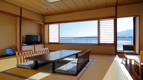 Japanese-Style Superior Room with Sea View - Non-Smoking