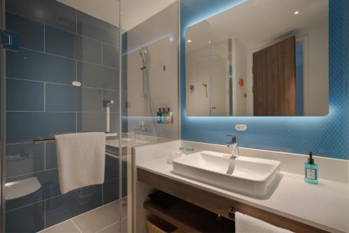 Holiday Inn Express Shanghai Huijin by IHG, Shanghai (photo 10)