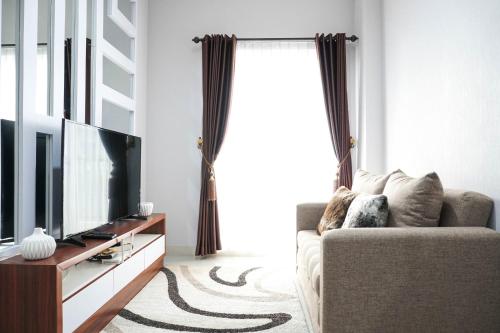 Modern 2BR at Signature Park Grande Apartment By Travelio, Dżakarta (zdjęcie 3)