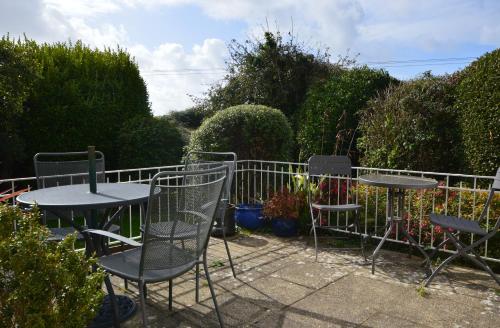 Whitestones in Central Wight