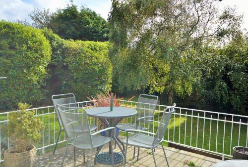 Whitestones in Central Wight