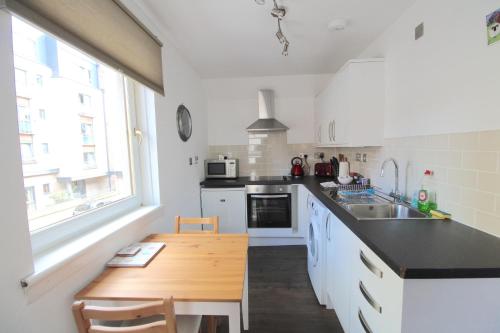 Lochrin Apartments - image 11