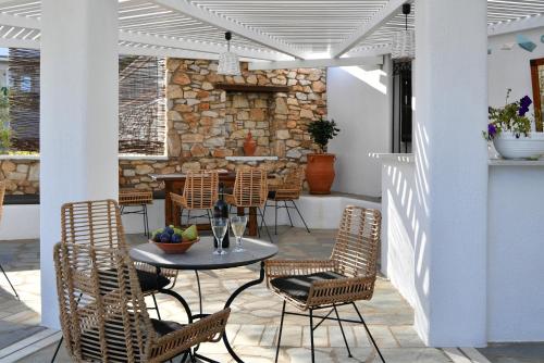  Brachera Apartments in Naoussa