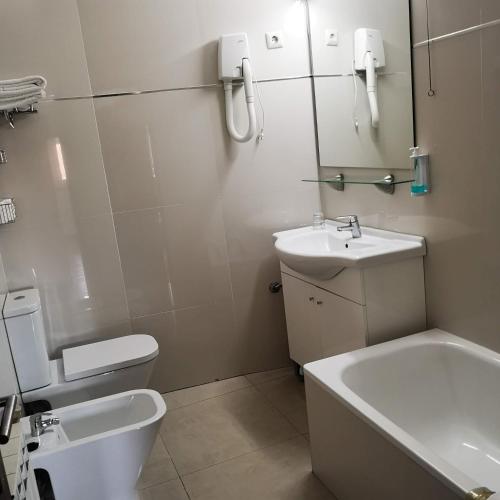 Hotel 4 Estacoes - image 11