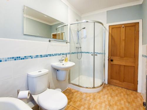 kopalnica, Linburn House Apartment in Halbeath