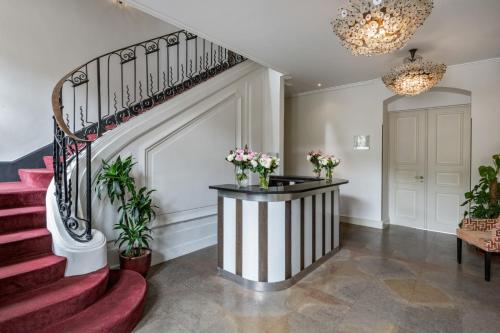 ردهة, Hôtel Résidence Parc des Eaux Vives (Hotel Residence Parc des Eaux Vives) in Eaux-Vives