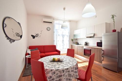  Apartment in the heart of Pula 2+2 DaPaLu in Pula