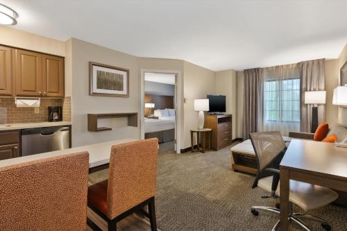 Foto - Staybridge Suites Kalamazoo, an IHG Hotel