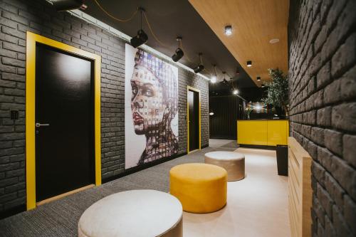 ردهة, Maccani Black Luxury Suites in Stari Grad