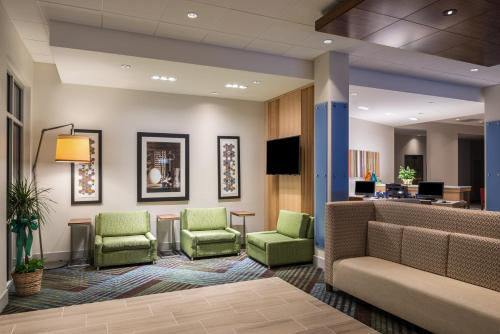 Holiday Inn Express TROY