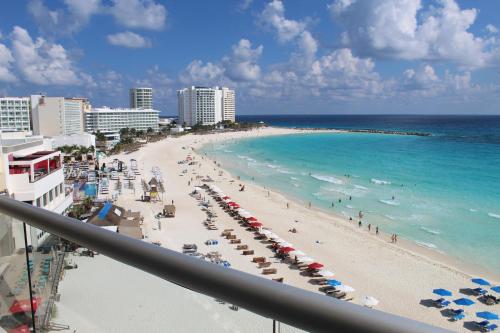 Oceanside Studio - Stunning Views, Ideal Location, Канкун