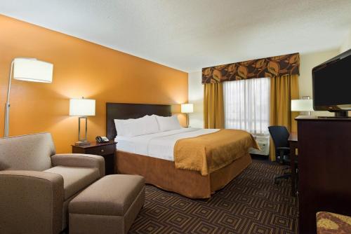 Holiday Inn Knoxville West - Cedar Bluff, an IHG Hotel