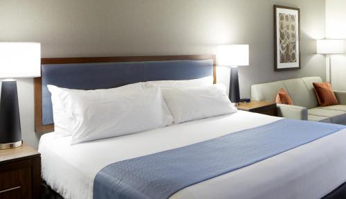 Wingate by Wyndham St. Clairsville/Wheeling in Saint Clairsville, USA