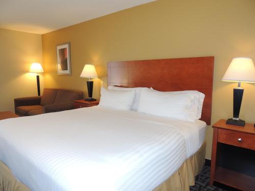 Holiday Inn Express Trussville, an IHG Hotel