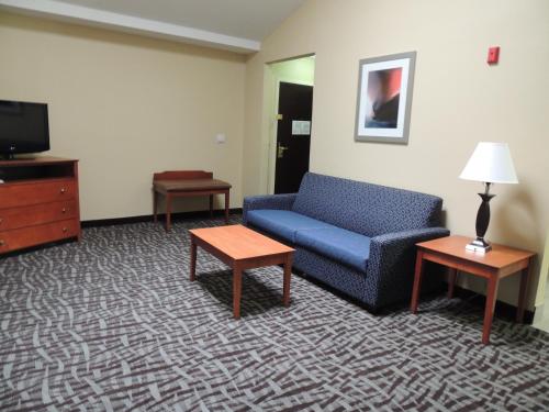 Holiday Inn Express Trussville, an IHG Hotel