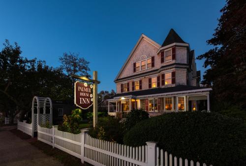 B&B Falmouth - Palmer House Inn - Bed and Breakfast Falmouth