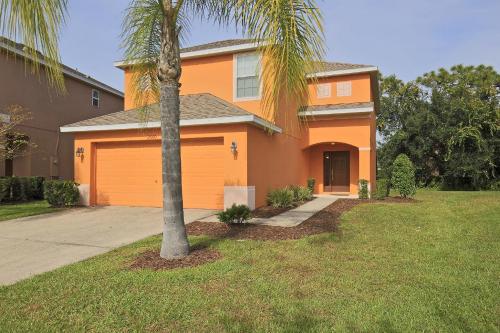 Spectacular Big House, 4 Bedrooms, Private Pool in Kissimmee, USA