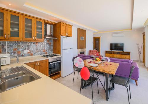 Konyha, Villa 1 Sleeps 2 Honeymoon Isolated Infinity-Villa Orkide in Islamlar