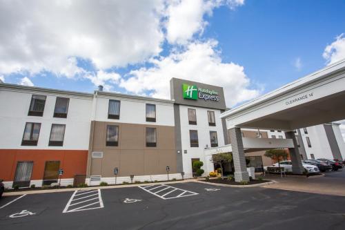 Holiday Inn Express Wilmington, an IHG Hotel