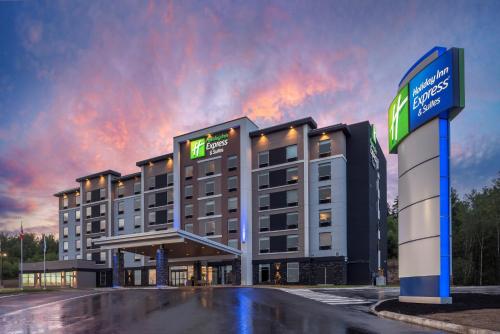 Holiday Inn Express and Suites Moncton North