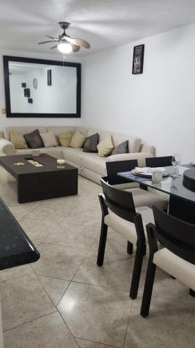 DEPA 100 POR CIENTO FAMILIAR ACAPULCO CERCA DEL MAR CON ROFF GARDEN y JACUZZI near General Juan N. Álvarez nemzetközi repülőtér