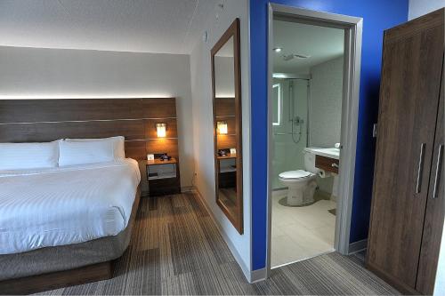 Holiday Inn Express & Suites Toronto Airport West in Mississauga (ON)