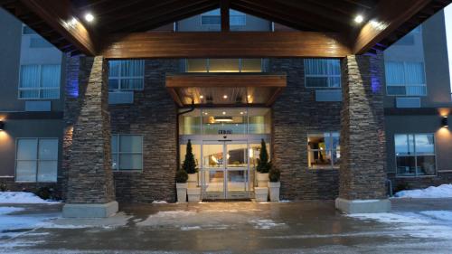 Holiday Inn Express Golden-Kicking Horse, an IHG Hotel