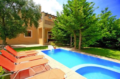  uphoria villas in Vlikhádha
