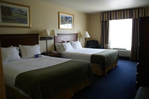 Holiday Inn Express Hotels & Suites Mountain Home