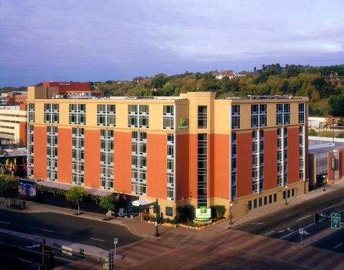 Holiday Inn St. Paul Downtown, An Ihg Hotel