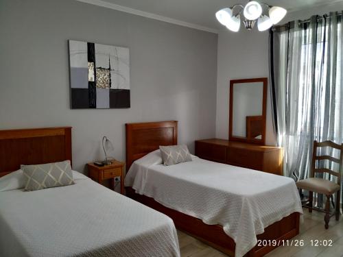 앙그라 두 에루이스무 Hospedaria Isaias 3성급 호텔 스위트룸