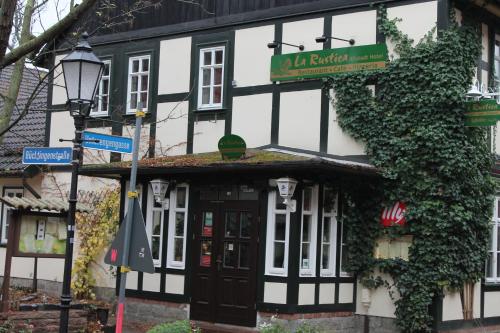 La Rustica Altstadthotel - Hotel - Wernigerode