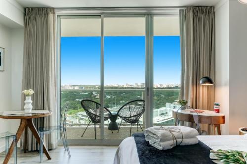 Stunning City View Studio In Coconut Grove  image 10