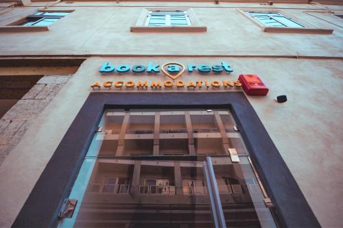 Book a Rest Accommodations