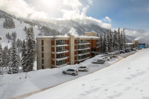 Inn at Snowbird