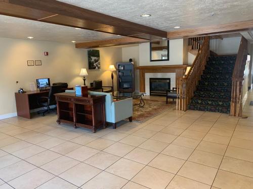 Country Inn & Suites by Radisson, West Valley City, UT