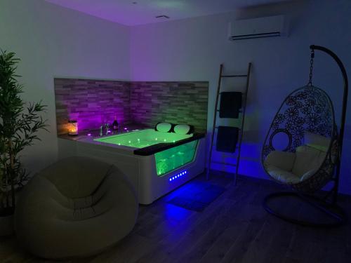 Appartement Cosy Jacuzzy Luxe Gare de Toulon 1