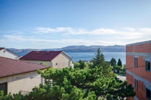  Apartments Kata in Karlobag