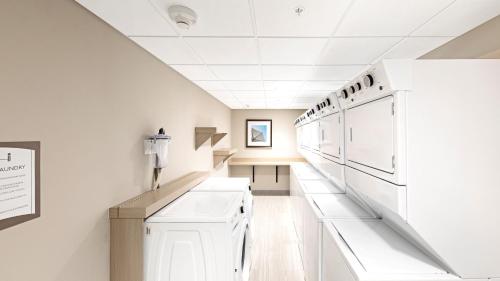 Staybridge Suites - Naples - Marco Island an IHG Hotel - image 11