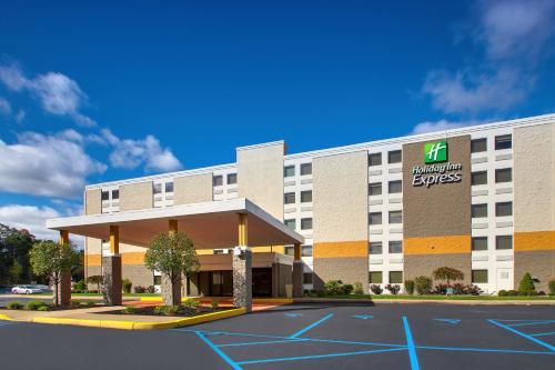 . Holiday Inn Express Pittston - Scranton Airport by IHG