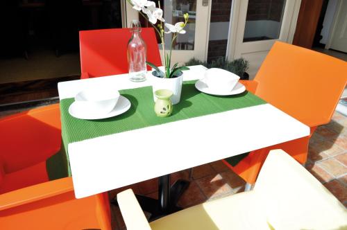 شرفة/ تراس, City Hotel Koningsvlinder in فينيندال