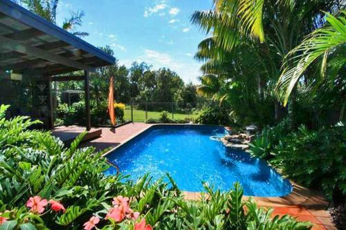 Illalangi - views, pool, walk to beach