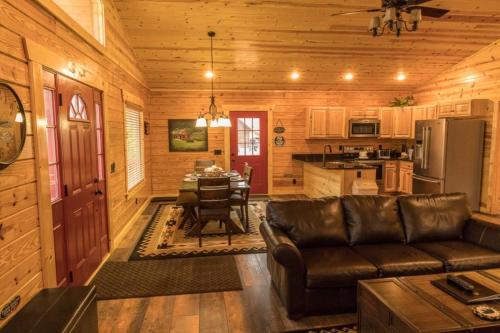 New two bedroom cabin-NOW available to book! home - image 2