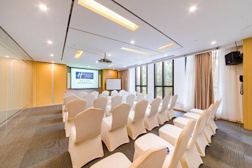 Holiday Inn Express Shijiazhuang Heping, an IHG Hotel