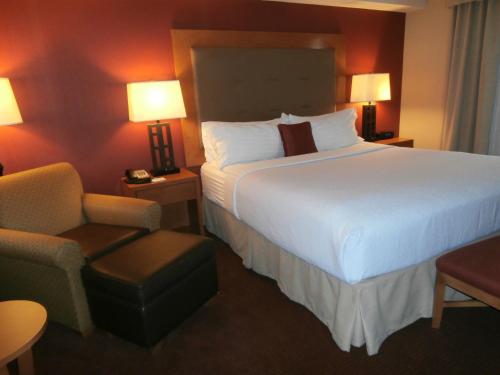 Holiday Inn Oakland Airport, an IHG Hotel