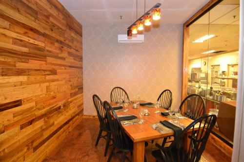 Radisson Hotel Reading - image 3