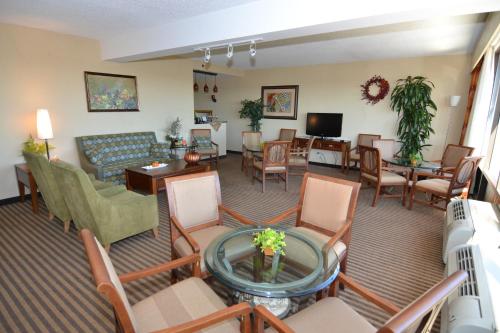Radisson Hotel Reading - image 4