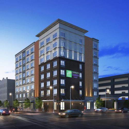 Holiday Inn Express & Suites Downtown Louisville, an IHG Hotel