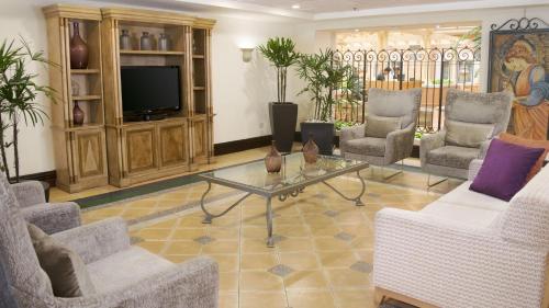 230424470 Holiday Inn Express Monterrey Galerias-San Jeronimo by IHG