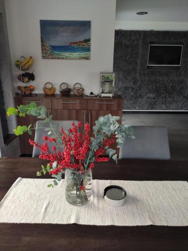 Ēdiens un dzērieni, House Biba & Leona in Rastovača